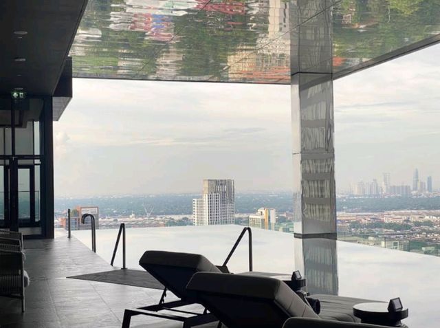曼谷素坤逸洲際酒店，通羅區新穎五星酒店入住體驗