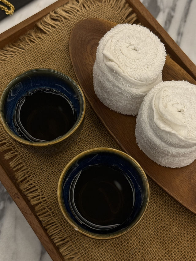 🇹🇭치앙마이에서 미친분위기 수영장이 있는 호텔 Aksara Heritage🇹🇭