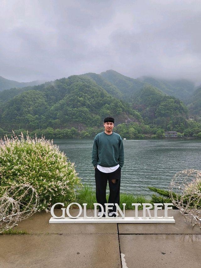 비가 와서 더 낭만적이었던 가평 대형카페