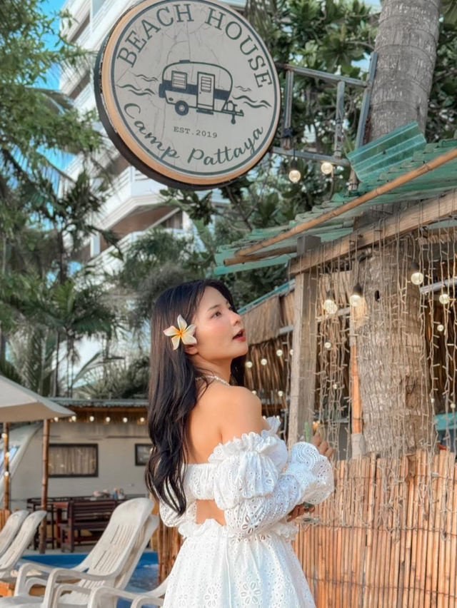 ที่พักรถบ้านพัทยา Beach House Camp
