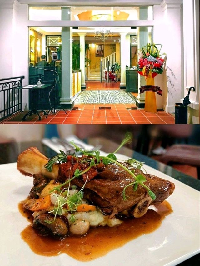 Savoring Friendship and Flavors at Atapas, Ipoh.🍗🥑🥩☕🧆🍸🥗 