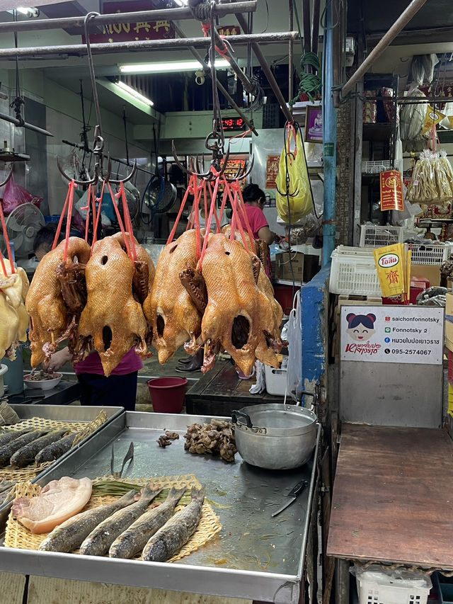 금빛 간판과 군침 도는 냄새 사이, 방콕 차이나타운 완전정복