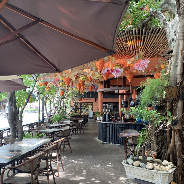 나짱의 분위기와 맛을 동시에, Ơi Nha Trang Restaurant