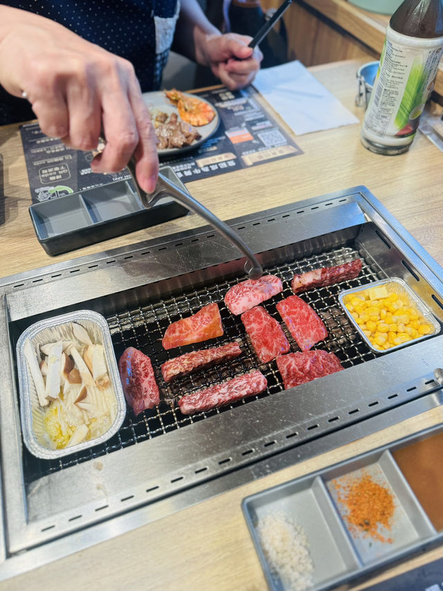 一路打邊爐一路食燒肉😎