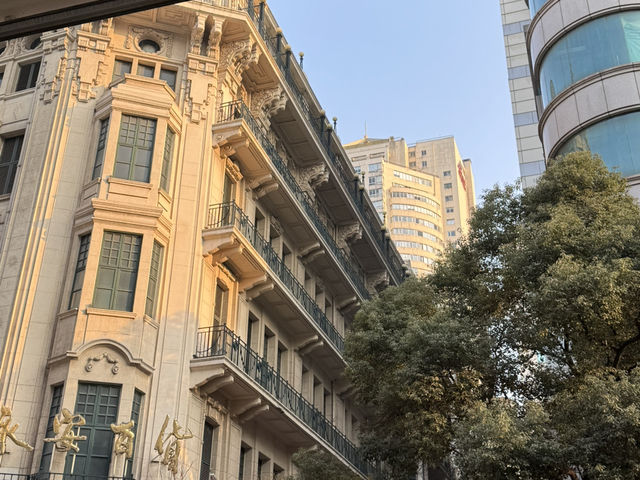 🌆 상하이의 심장을 걷다, 난징동루 보행가 🚶‍♀️