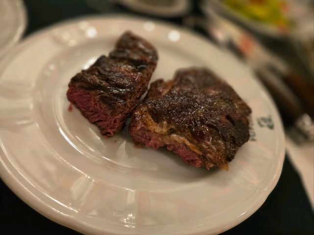 해외여행 부에노스아이레스의 메시 단골 스테이크 맛집 Parrilla La Brigada