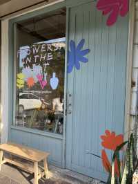 ☕️ Flowers in the Mist Cafe (ปากคลองตลาด)