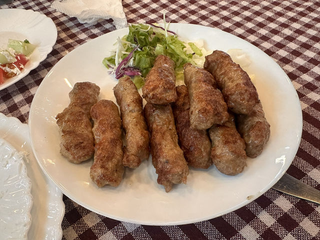 【Destan｜スコピエのオールドタウンで味わう絶品ケバブ】 旅の最初の一食は、その街の思い出になる