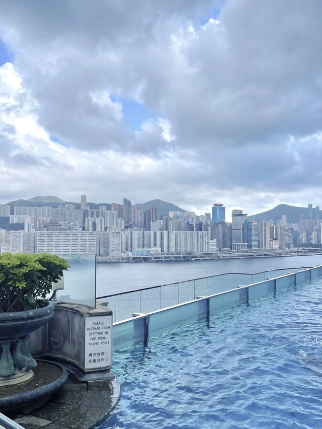 Grand Views and Classic Comfort at Harbour Grand Hong Kong