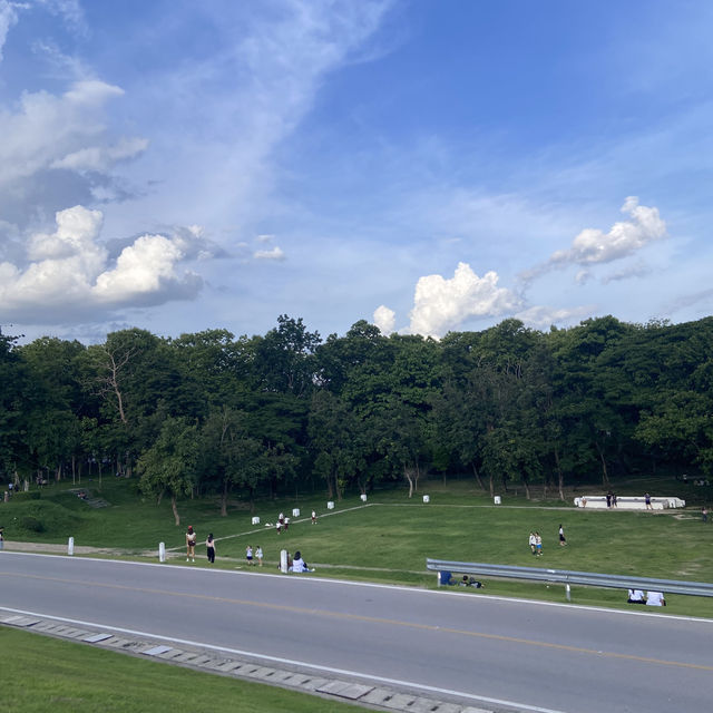 📍อ่างแก้ว มช. – เชียงใหม่ ถ่ายรูปชิค ๆ ริมน้ำ 