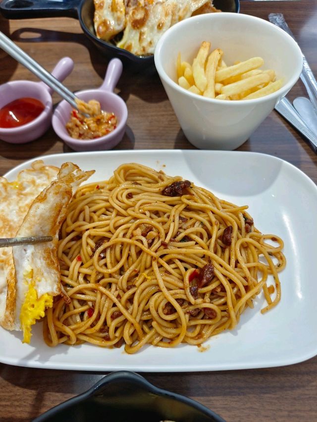 新莊美食，A&J  Brunch燕覺早午餐