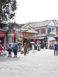 🌿 Wandering Through Dali Old Town – A Charming Mix of Culture,Tea & Street Life