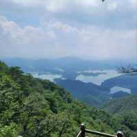 Eodapsan Vibes, Quiet Trails & Cloudy Peaks