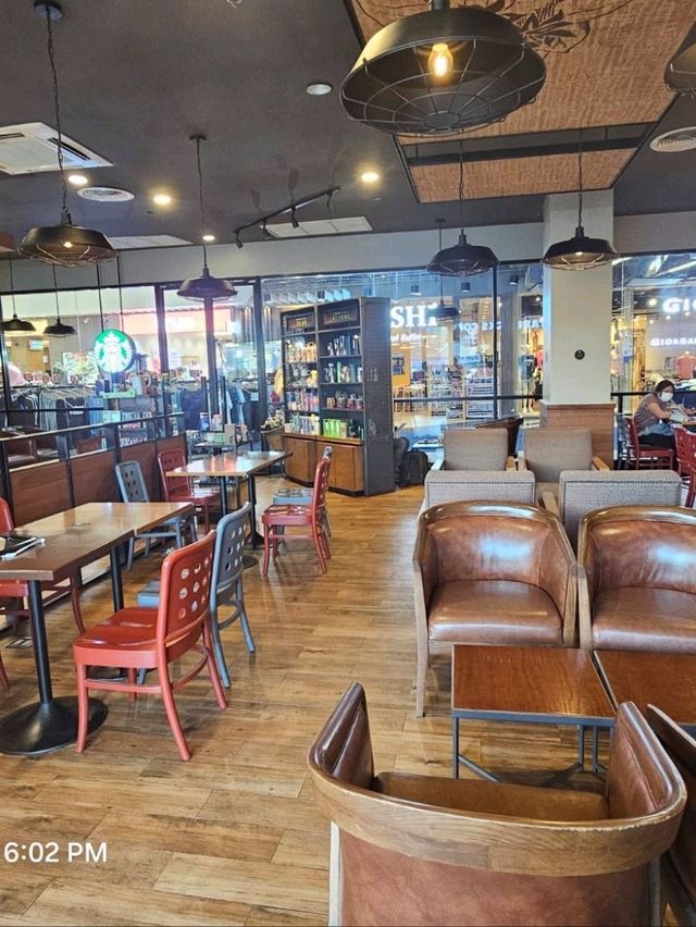 ☕ รีวิว Starbucks แหลมทองบางแสน – มัทฉะหอม