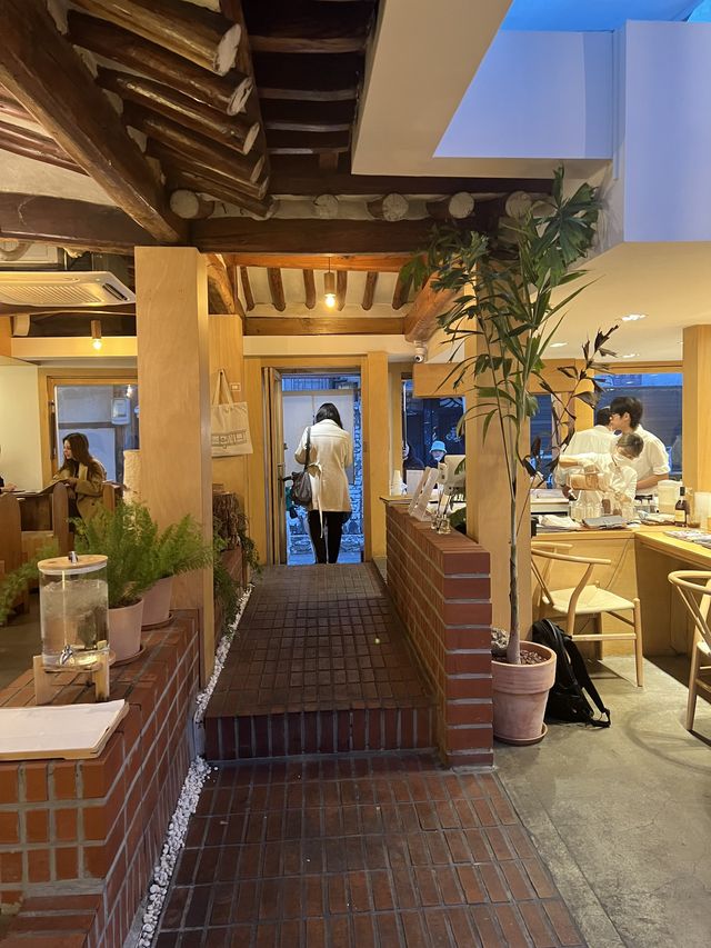 Mil Toast House – Ikseon-dong