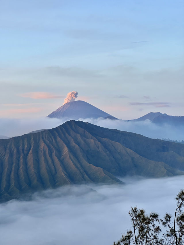 🇮🇩Standing on the Edge of Fire: my Bromo Awakening🌋