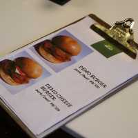 คาเฟ่คราฟต์เบเกอรี่ สไตล์บ้านไม้สุดโฮมมี่ จ.นครปฐม