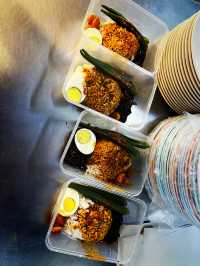 Sun, Spices & Surprises at Lee Huat Cafe – Penang’s Breakfast Treasure