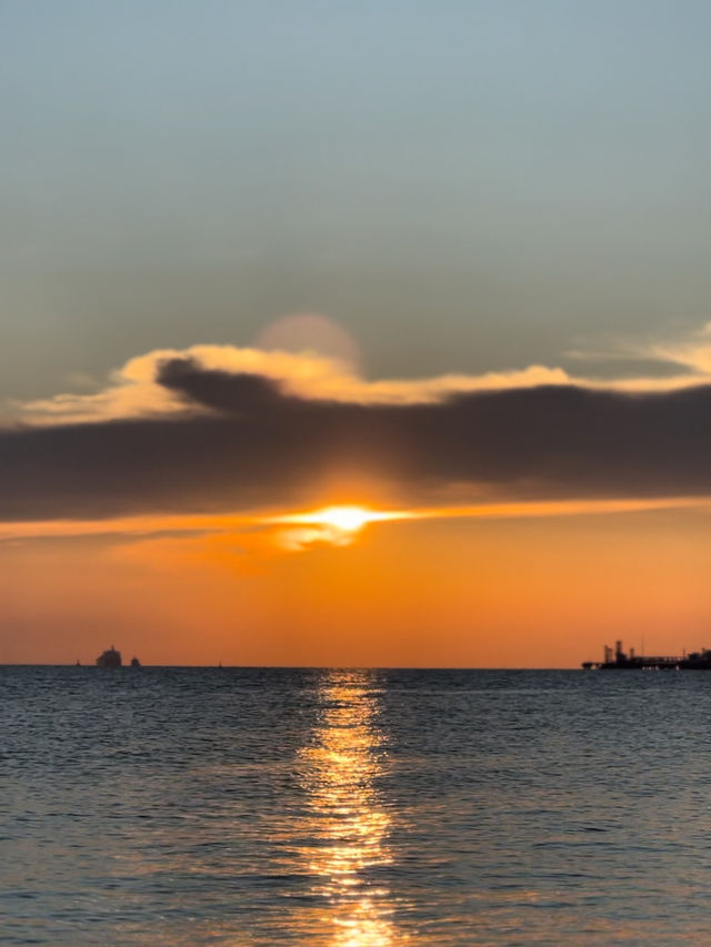 Golden Goodbye at Pantai Puteri