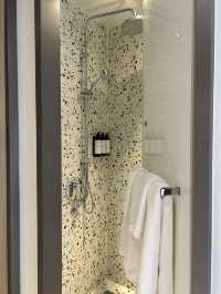 Decent no-frills stay at Mercure Surawong