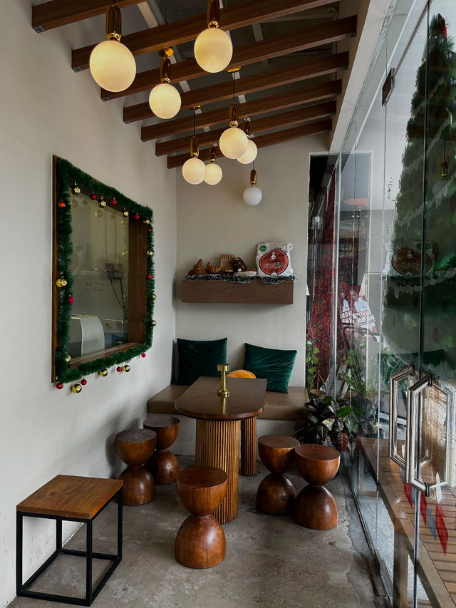 🥐 Oui Bakehouse & Café – French-Inspired Bakery Haven on Old Klang Road, KL 