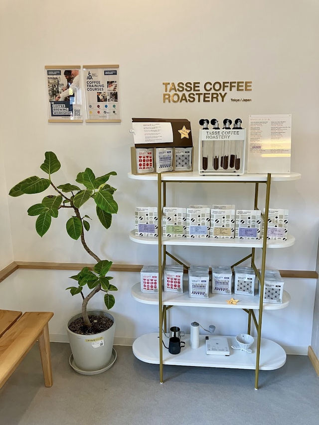 Tasse Coffee Roastery, Tokyo’s Cozy Corner for Coffee Connoisseurs