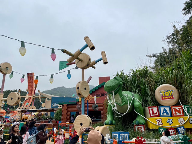 香港迪士尼樂園_世上最快樂的地方
