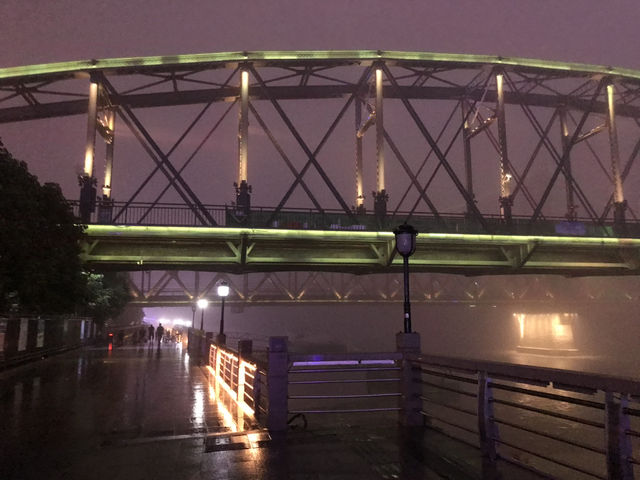 202507丹東：一趟直視北韓的邊境凝視📍鴨綠江 1 號碼頭遊船