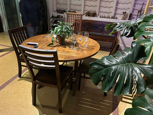 Huck's Cafe