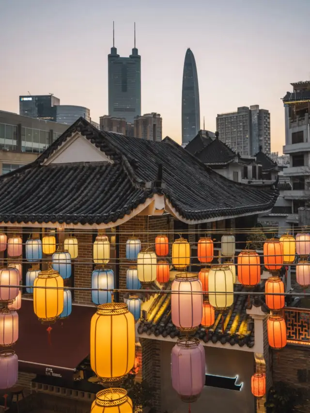 Dongmen Pedestrian Street 📸 