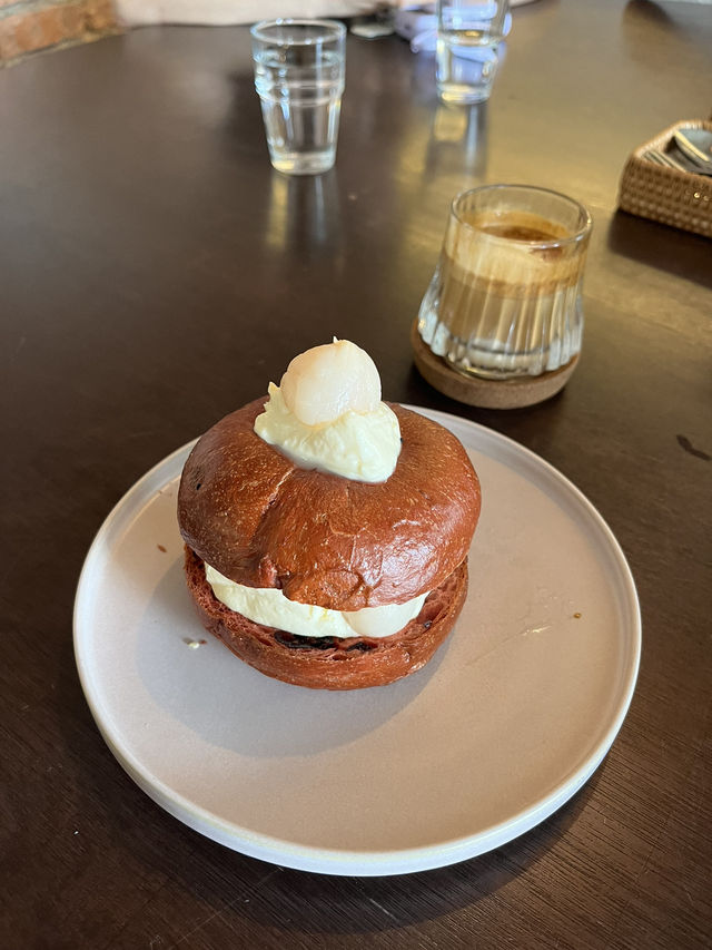 Freshly baked bagel in town 