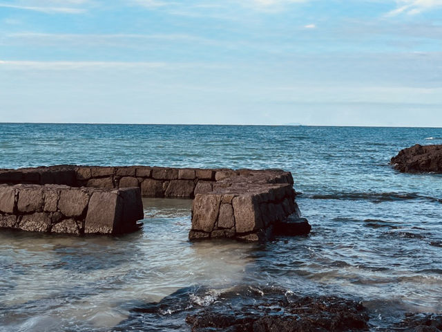 Ideal for Gentle Water Activities and Coastal Strolls