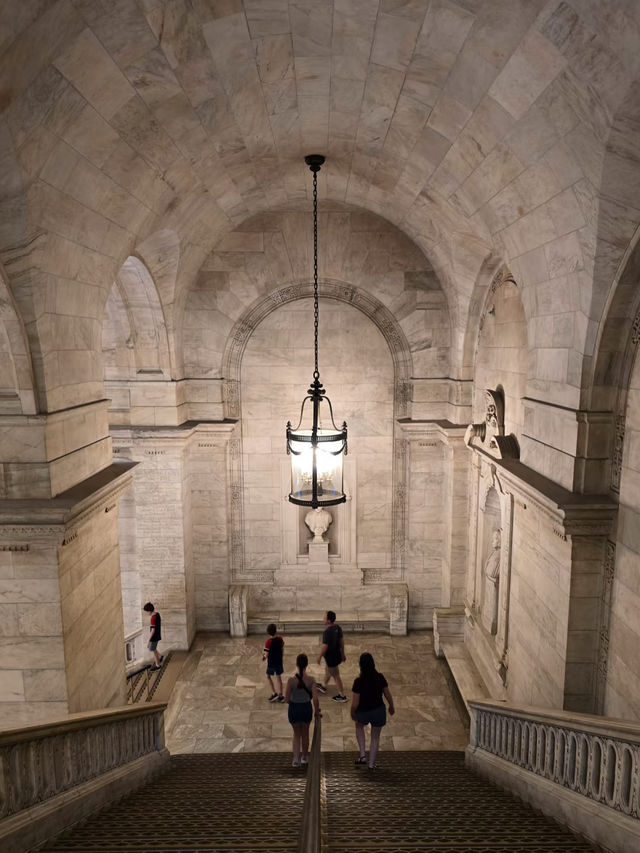 Rose Room Reverie: A Quiet Moment in NYC’s Grand Library 📚🏛️🌹