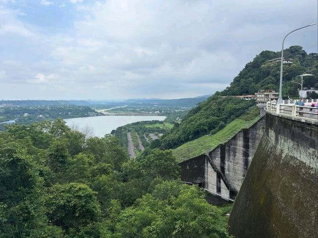 Shimen Reservoir Hike Was Way More Fun Than Expected