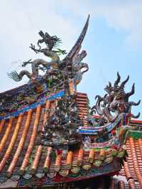 🌻วัดหลงซาน (Longshan Temple)