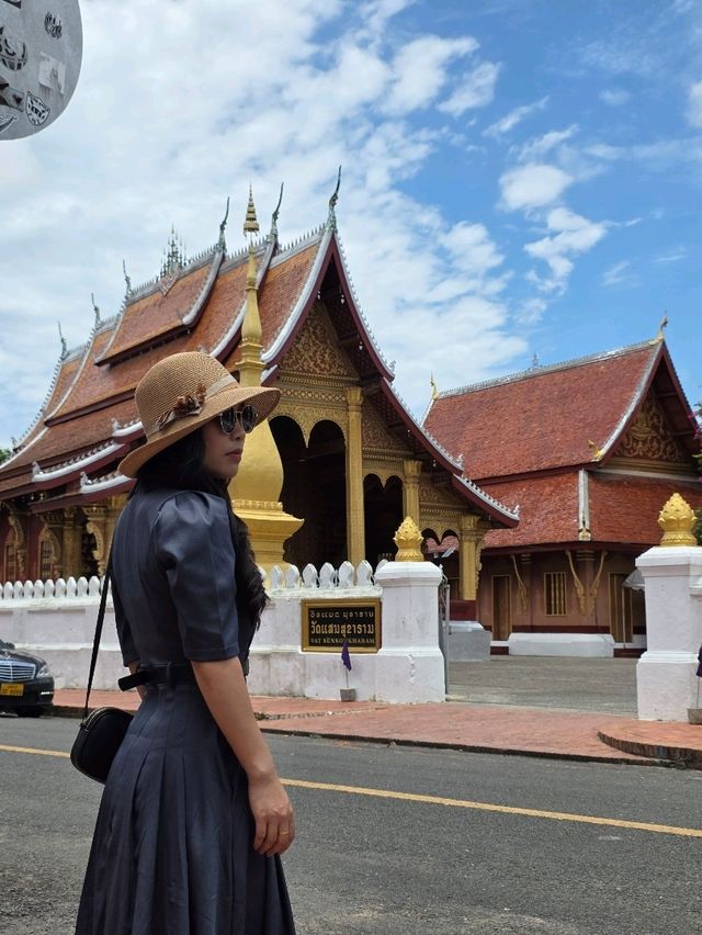 ที่เที่ยว วัดเซียงทอง ที่หลวงพระบาง