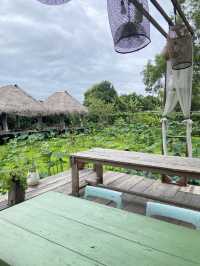 เช้าวันสดใส ที่ “ชบา ชไบ” คาเฟ่ คลอง 3