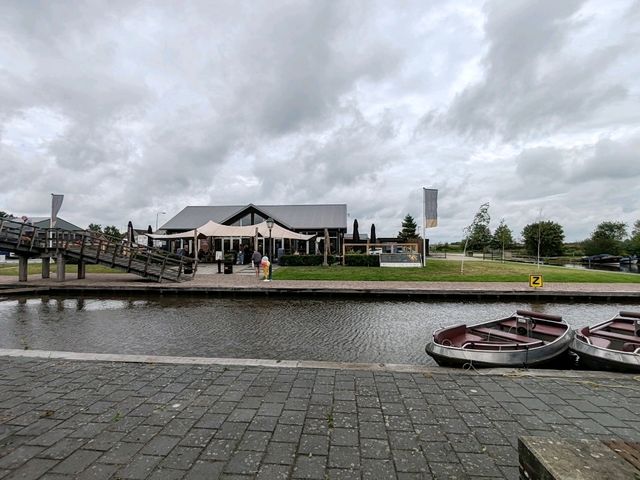 First Impressions of Giethoorn