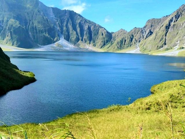 Exploring Mt. Pinatubo Crater Lake, Zambales
