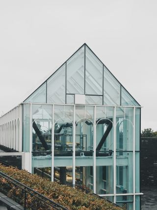 Jeju Island's Extraordinarily Large Manor-Style Bakery Cafe