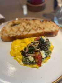 Layered Luxury and Aesthetic Calm at Lamoist Signature, Batam