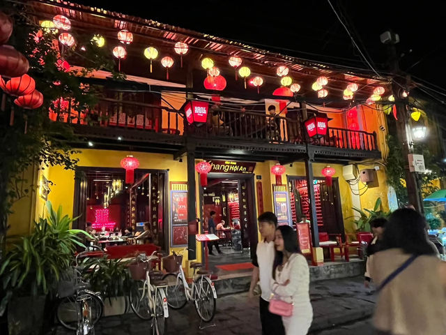 🏛️ Hoi An for History Lovers — A Living Museum of Cultures 🏛️ Hoi An for History Lovers — A Living Museum of Cultures
