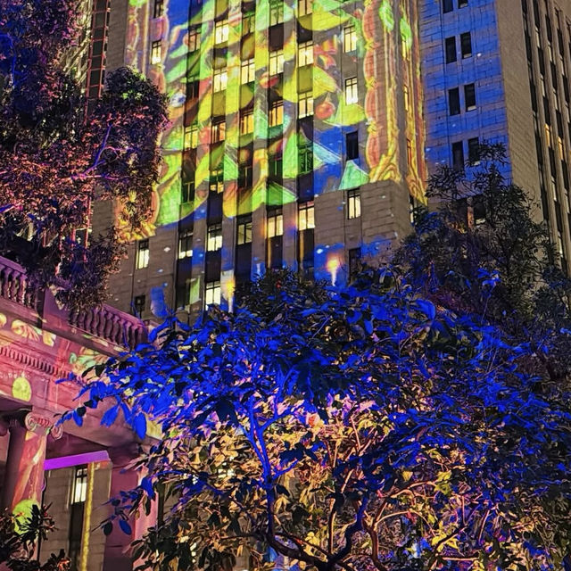 Chromesthesia in Glass and Glow Chromesthesia in Glass and Glow