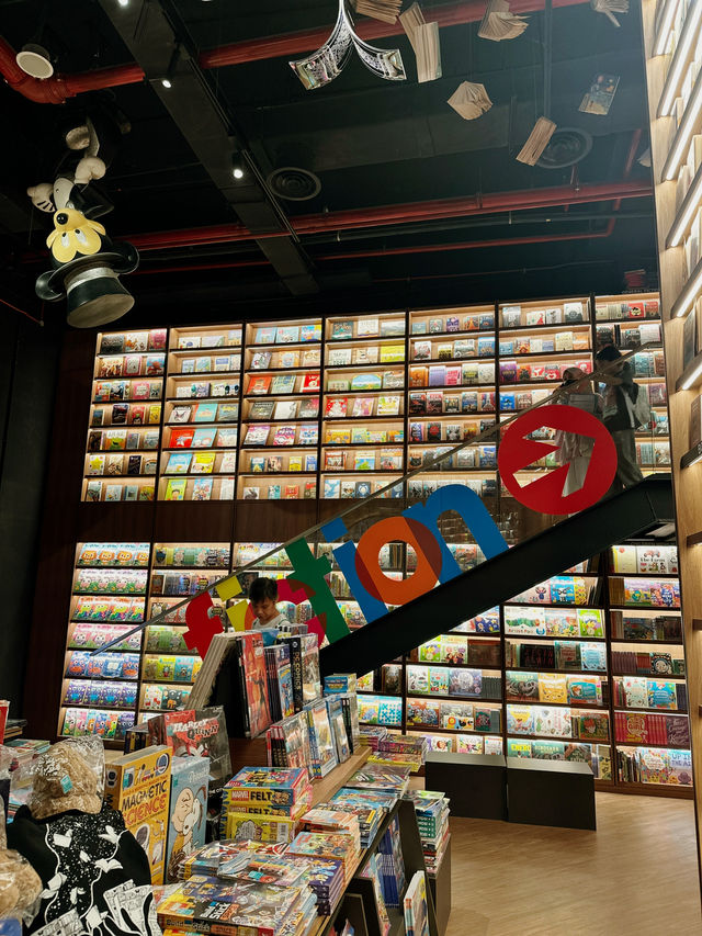 The Ultimate 24-Hour Library Vibes at BookXcess Sunway Square 📚✨