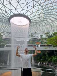 📸 How to Take a Million-Dollar Waterfall Photo for FREE! Jewel Changi 💦