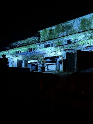 Like a real-life Laputa. Recommended spots in Sado that you'll want to visit both day and night.