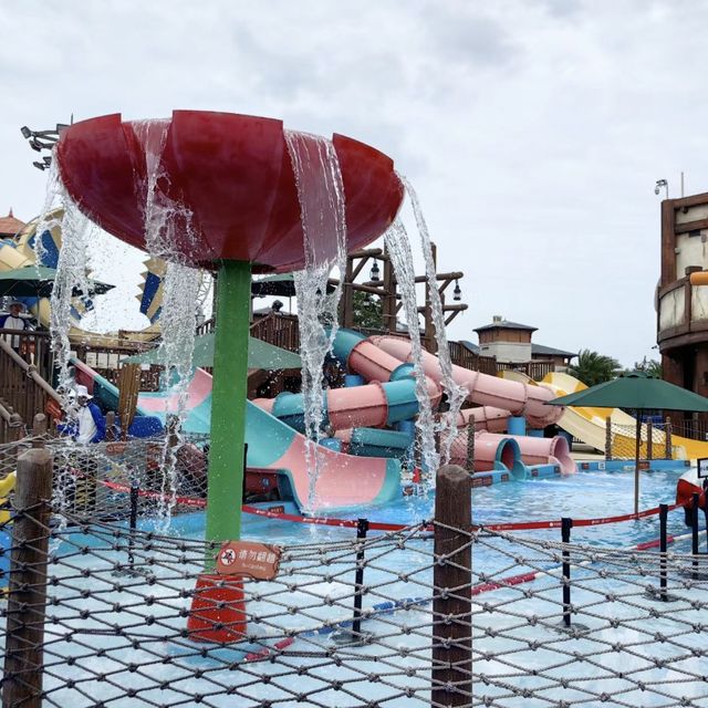 暢快水上歡樂！中信金沙灣水世界🌊🎢