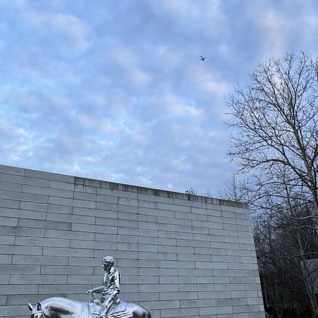 This museum blends, art, humanity and nature.