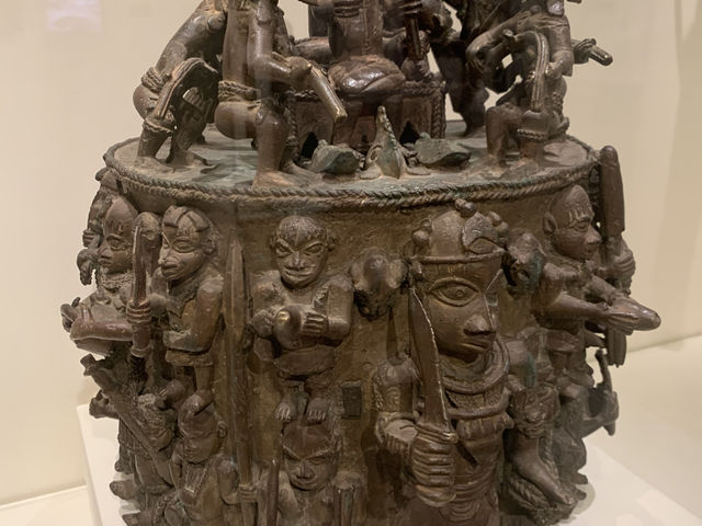 THE MET