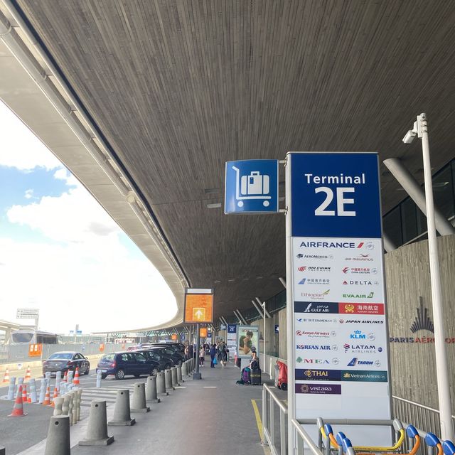 シャルル・ド・ゴール空港　ターミナル2E